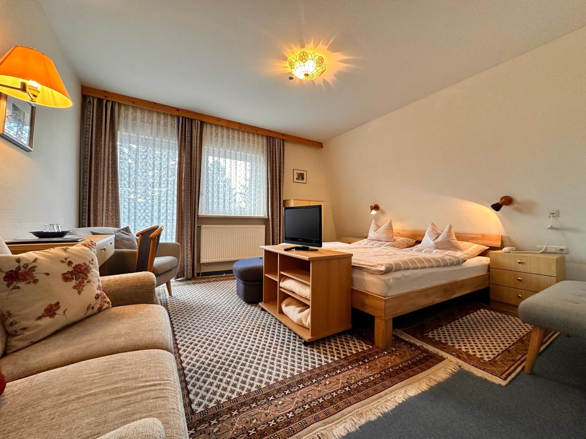 Pension Zum Loewen, Parkplatz, Fruehstueck, Wlan, Zentral Бад-Штебен Екстер'єр фото