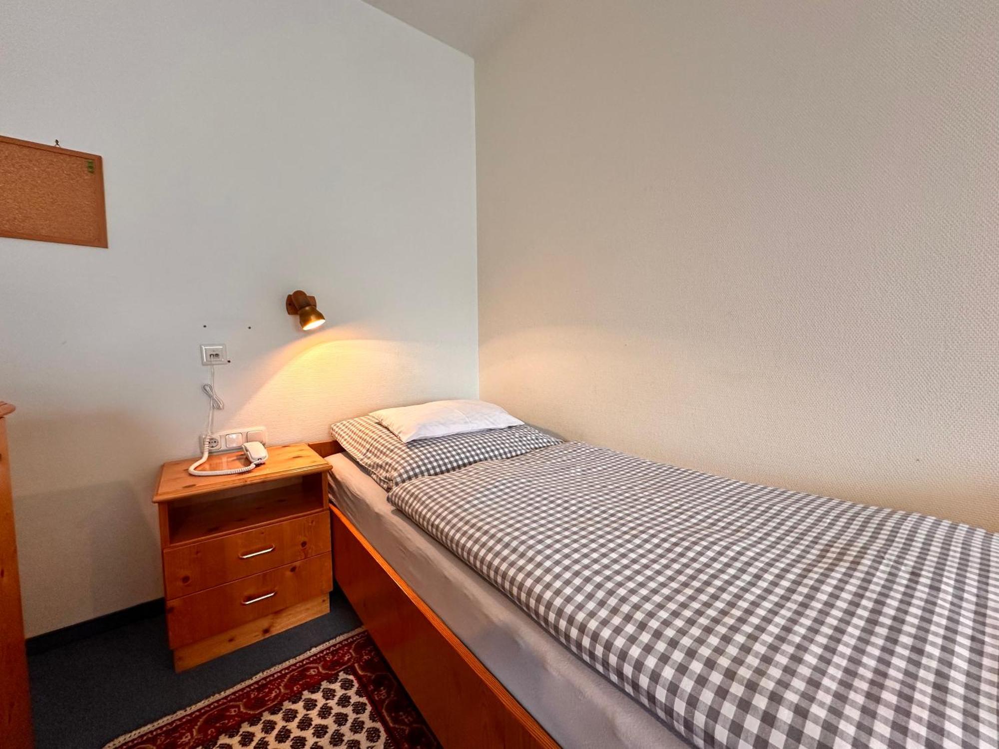Pension Zum Loewen, Parkplatz, Fruehstueck, Wlan, Zentral Бад-Штебен Екстер'єр фото