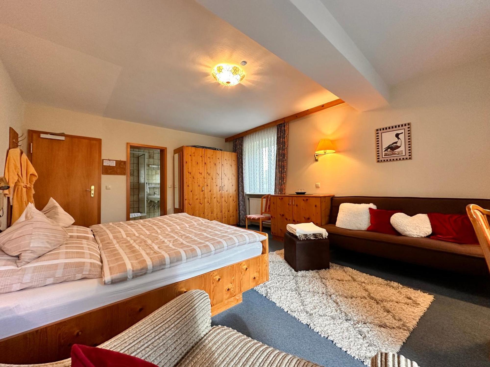 Pension Zum Loewen, Parkplatz, Fruehstueck, Wlan, Zentral Бад-Штебен Екстер'єр фото