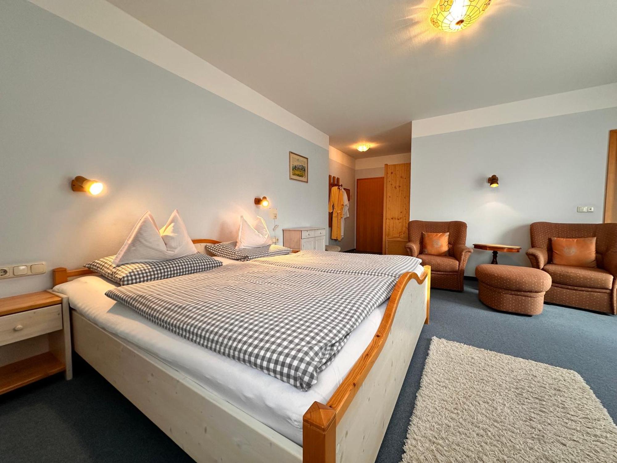 Pension Zum Loewen, Parkplatz, Fruehstueck, Wlan, Zentral Бад-Штебен Екстер'єр фото