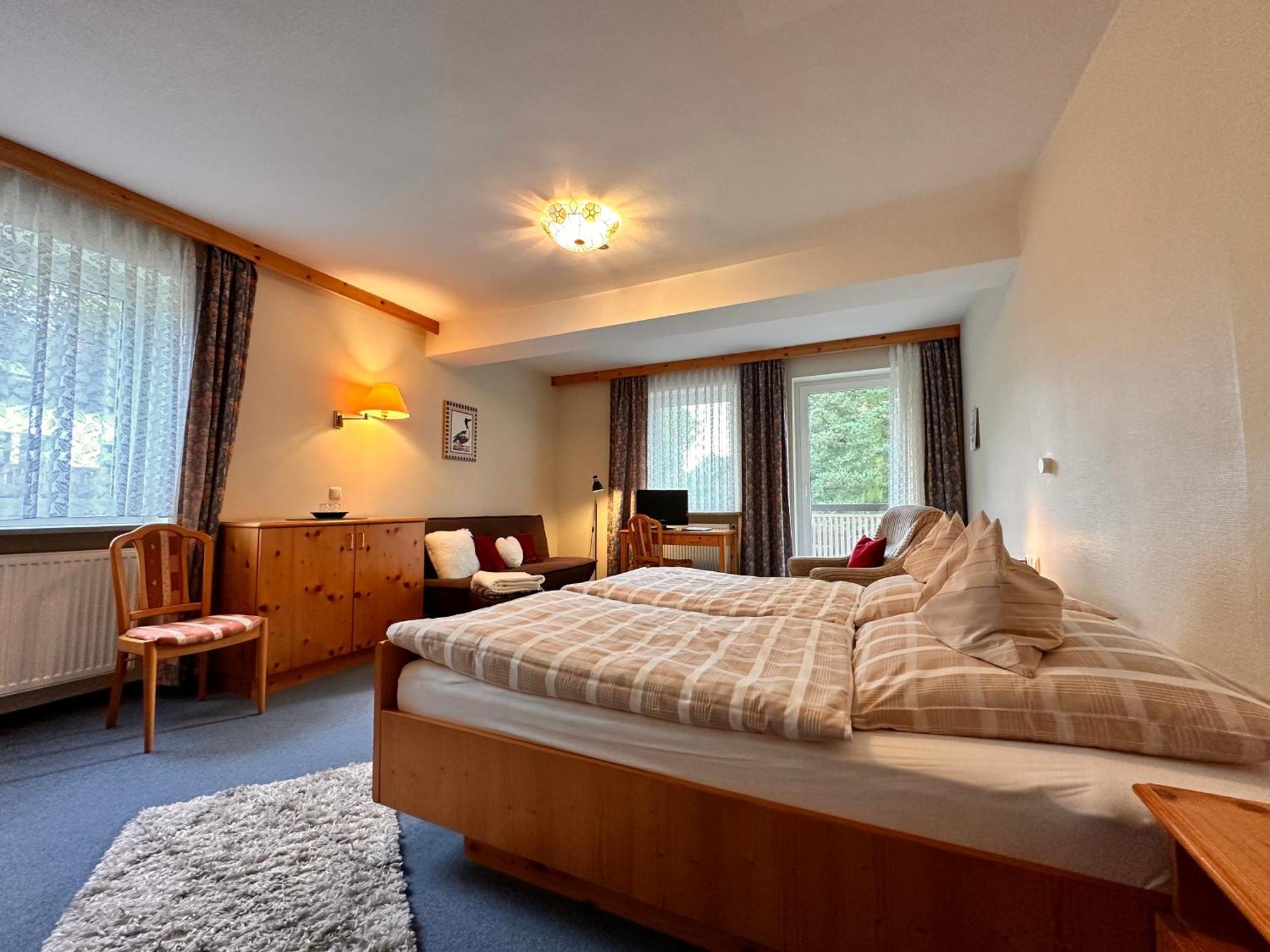 Pension Zum Loewen, Parkplatz, Fruehstueck, Wlan, Zentral Бад-Штебен Екстер'єр фото